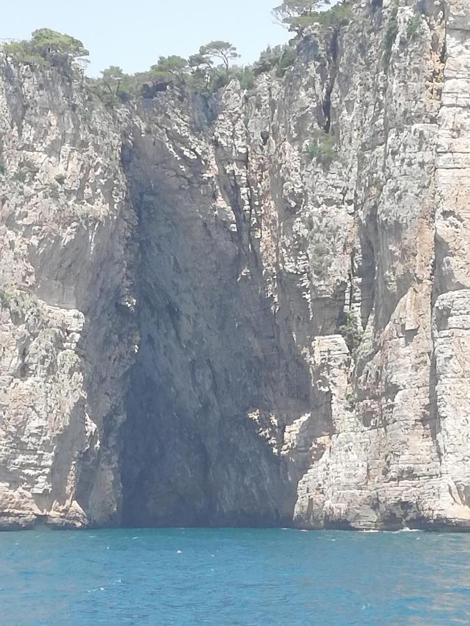 Brezza Di Mare Gaeta B&B Екстер'єр фото