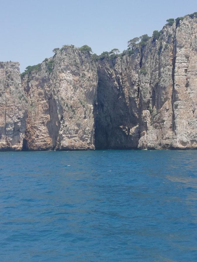 Brezza Di Mare Gaeta B&B Екстер'єр фото