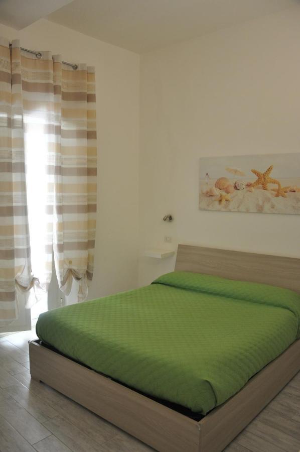 Brezza Di Mare Gaeta B&B Екстер'єр фото