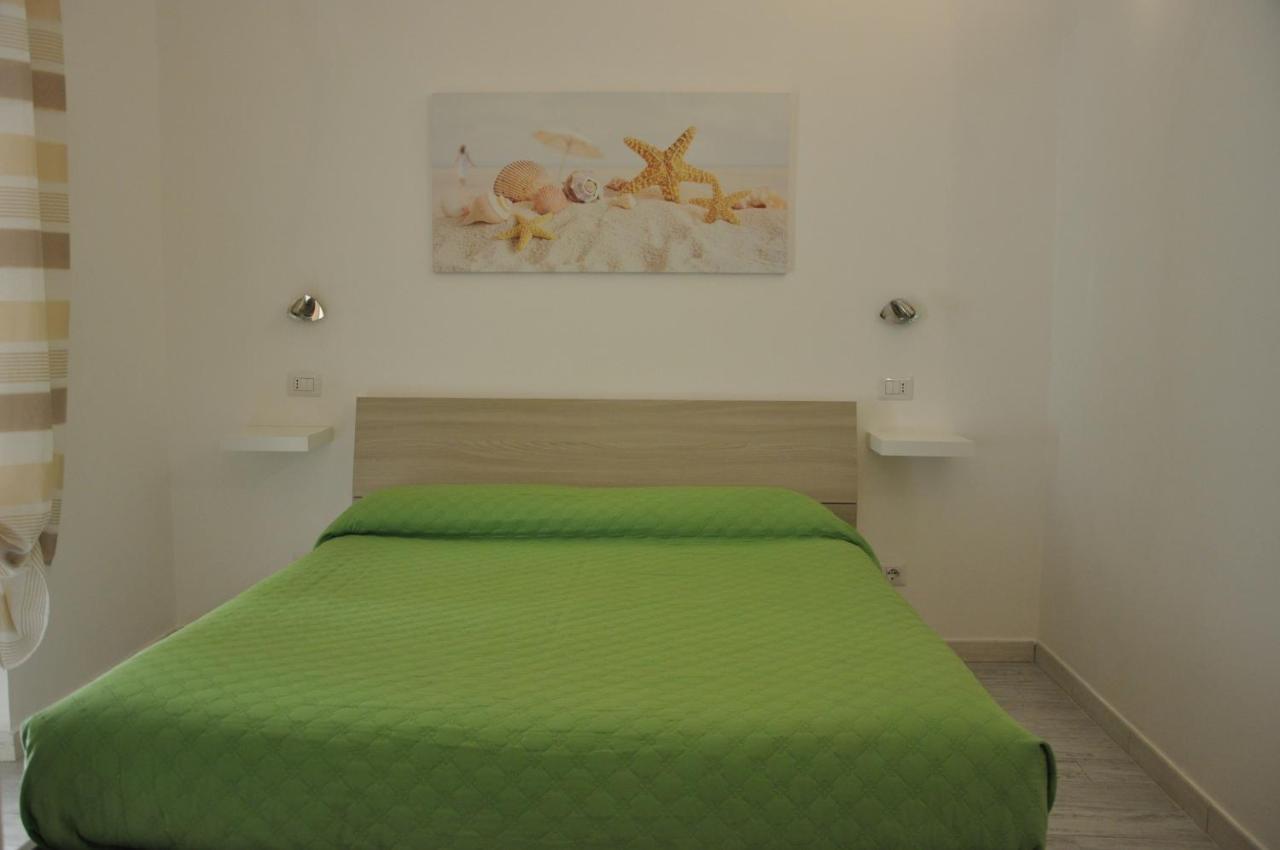 Brezza Di Mare Gaeta B&B Екстер'єр фото