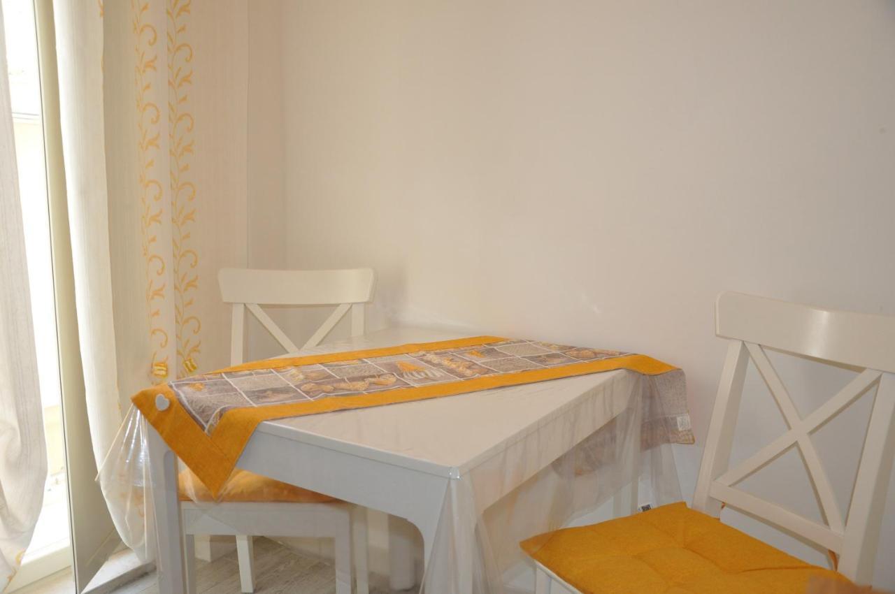 Brezza Di Mare Gaeta B&B Екстер'єр фото